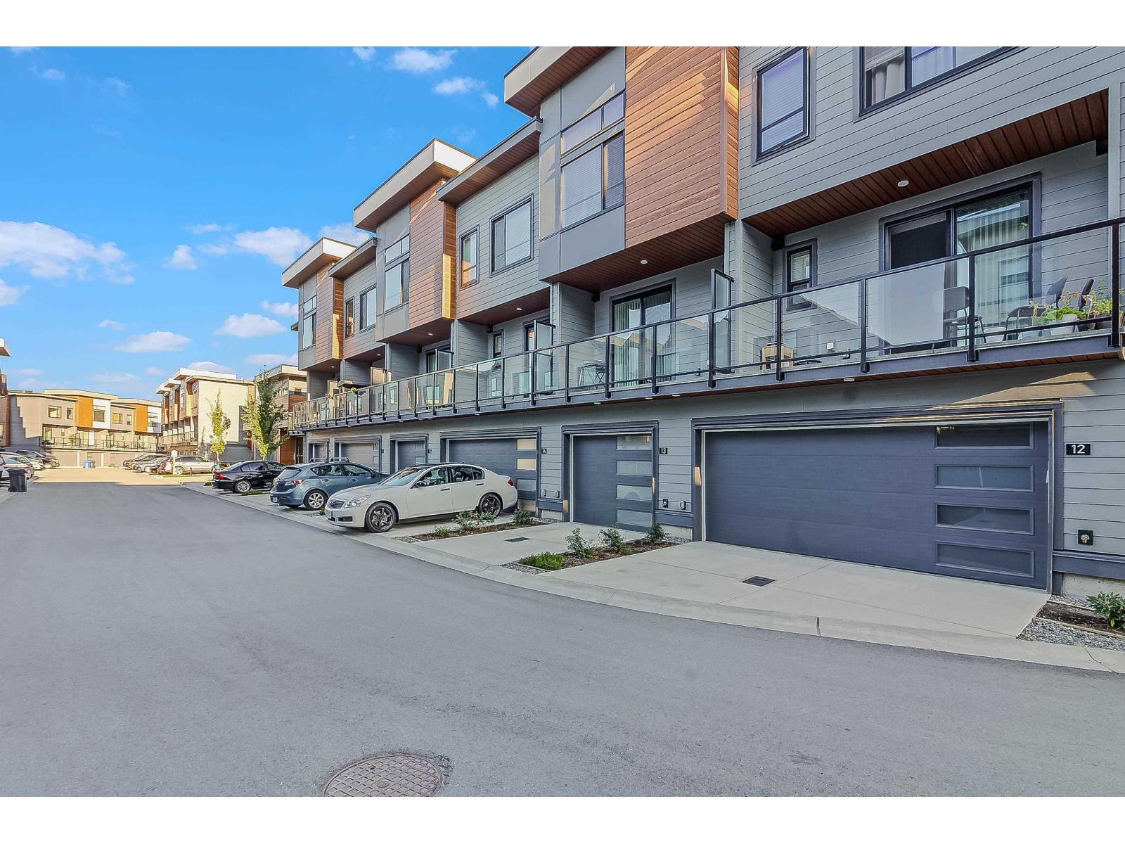30530 Cardinal Avenue Unit 14, Abbotsford, BC V2T 0L5