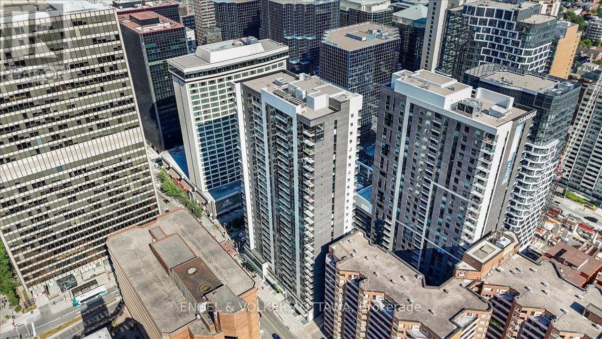 1704 340 Queen St, Ottawa, ON K1R 0G1