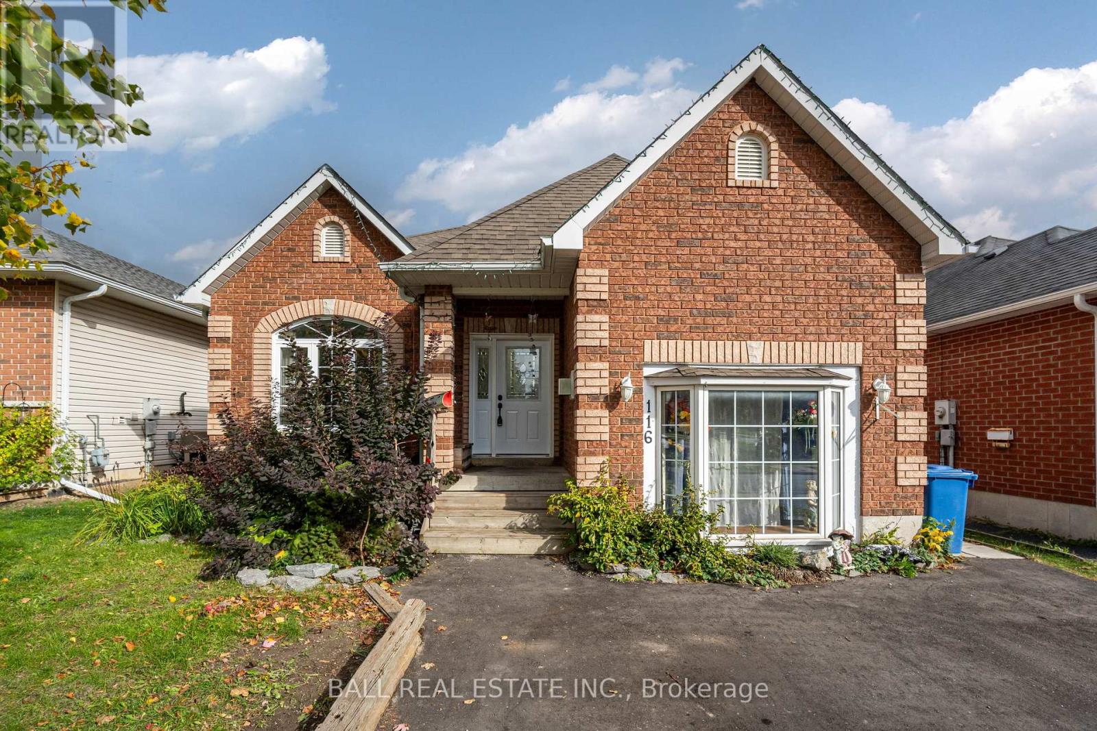 116 Adelaide St S, Kawartha Lakes, ON K9V 0B7
