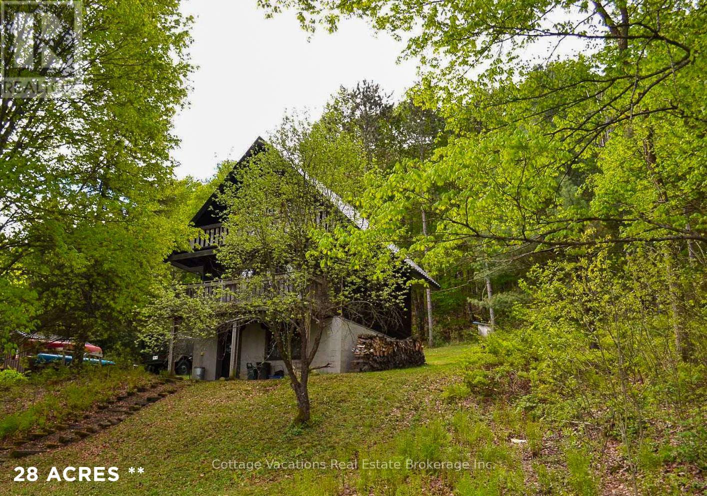 527 Aspdin Rd, Huntsville, ON P1H 1Y4