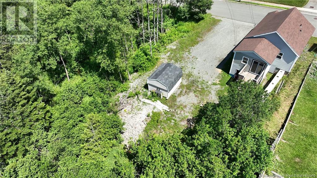 67 Gifford St, Saint John, NB E2M 5K7