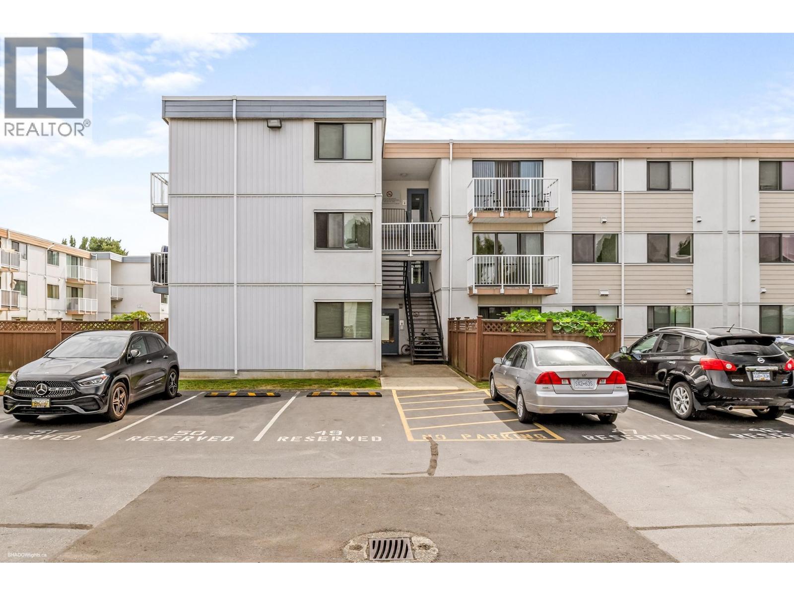 7260 Lindsay Road Unit 211, Richmond, BC V7C 3M6