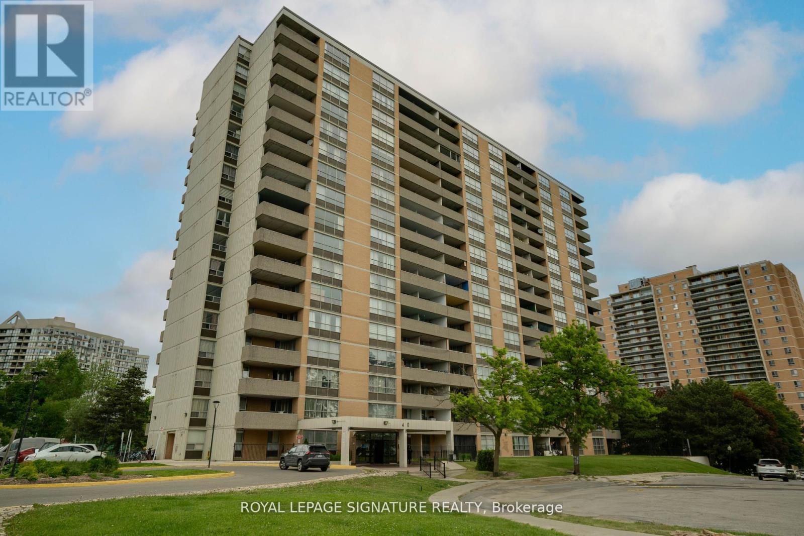 1411 40 Panorama Ct, Toronto, ON M9V 4M1