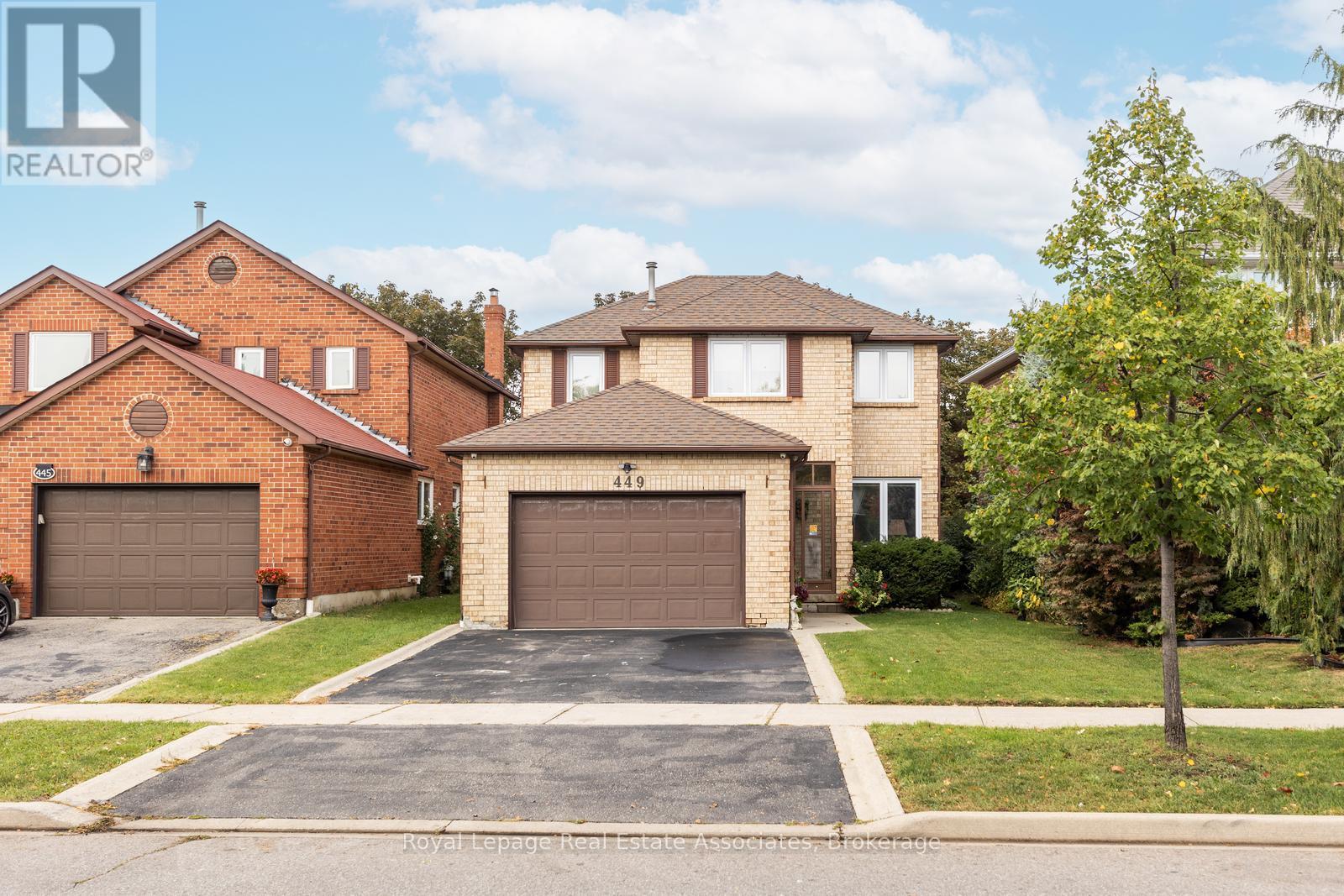 449 Mallorytown Ave, Mississauga Hurontario, ON L4Z 2M8