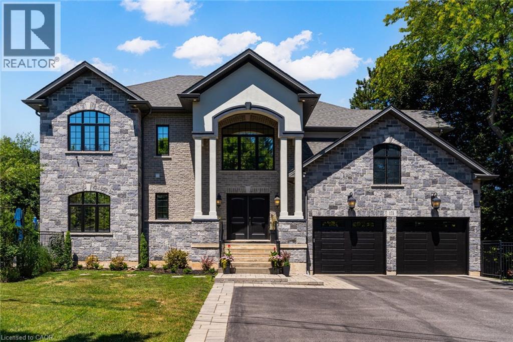 175 Oakhill Pl, Ancaster, ON L9G 1C8
