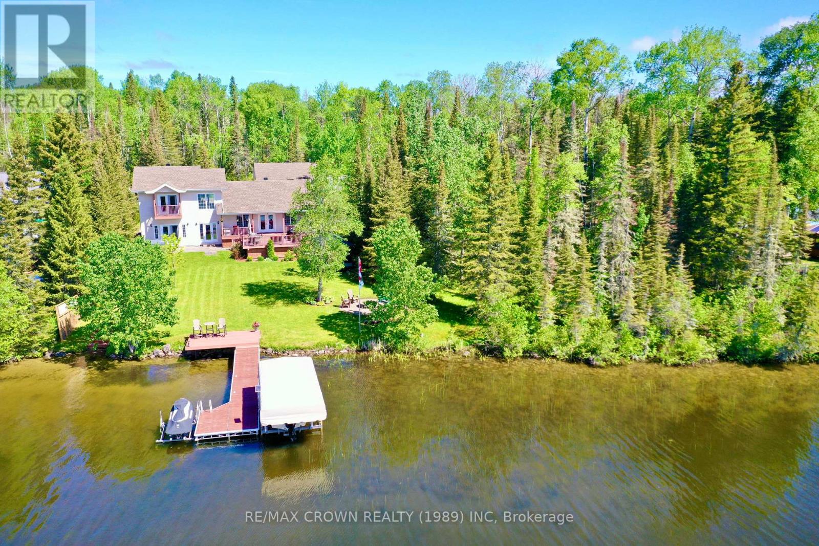 37 Bayview Rd, Moonbeam, ON P0L 1V0