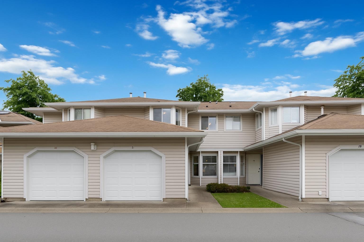 10038 155 Street Unit 11, Surrey, BC V3R 0S2