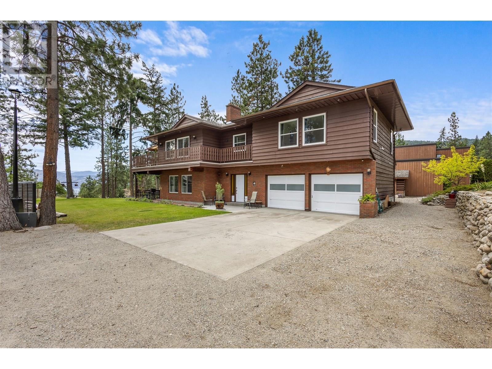 3947 Trepanier Heights Pl, Peachland, BC V0H 1X2