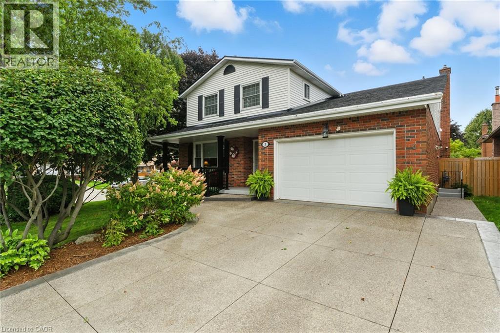3 Atkins Dr, Hamilton, ON L9C 6T6