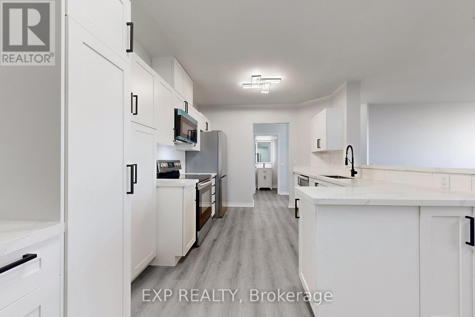 115 Omni Dr Ph09 Dr, Toronto, ON M1P 5B4