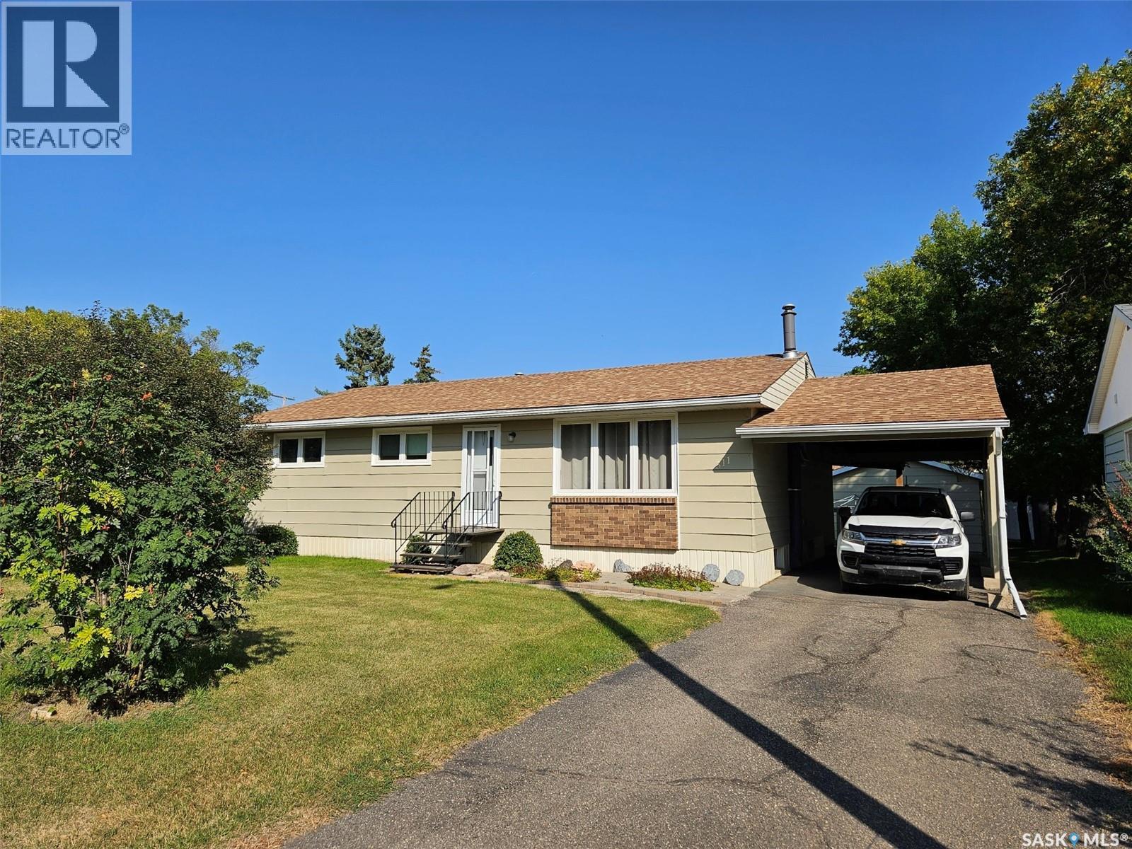 311 6 Street West, Carlyle, SK S0C 0R0