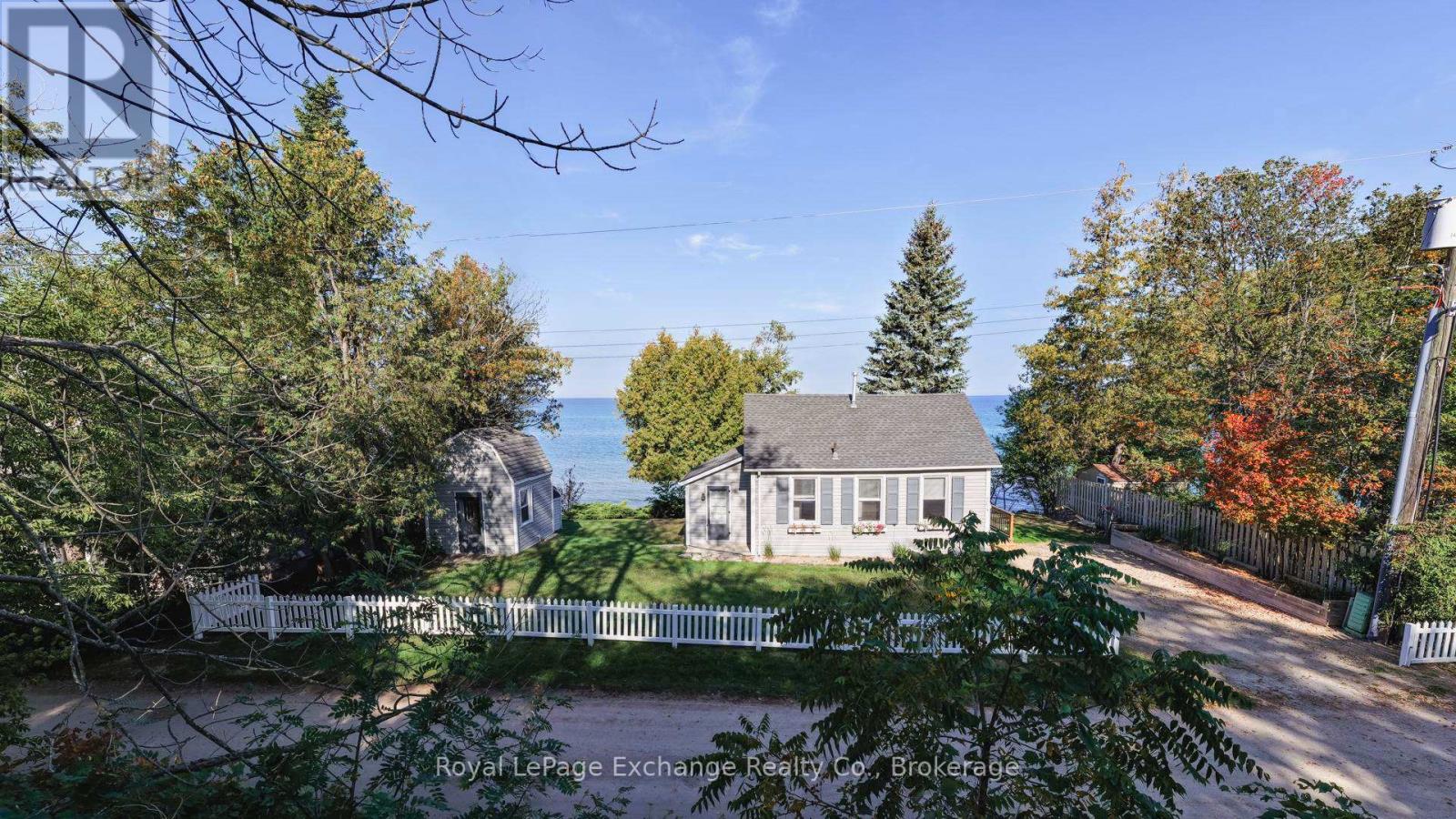 264 Goderich N, Kincardine, ON N2Z 2K3
