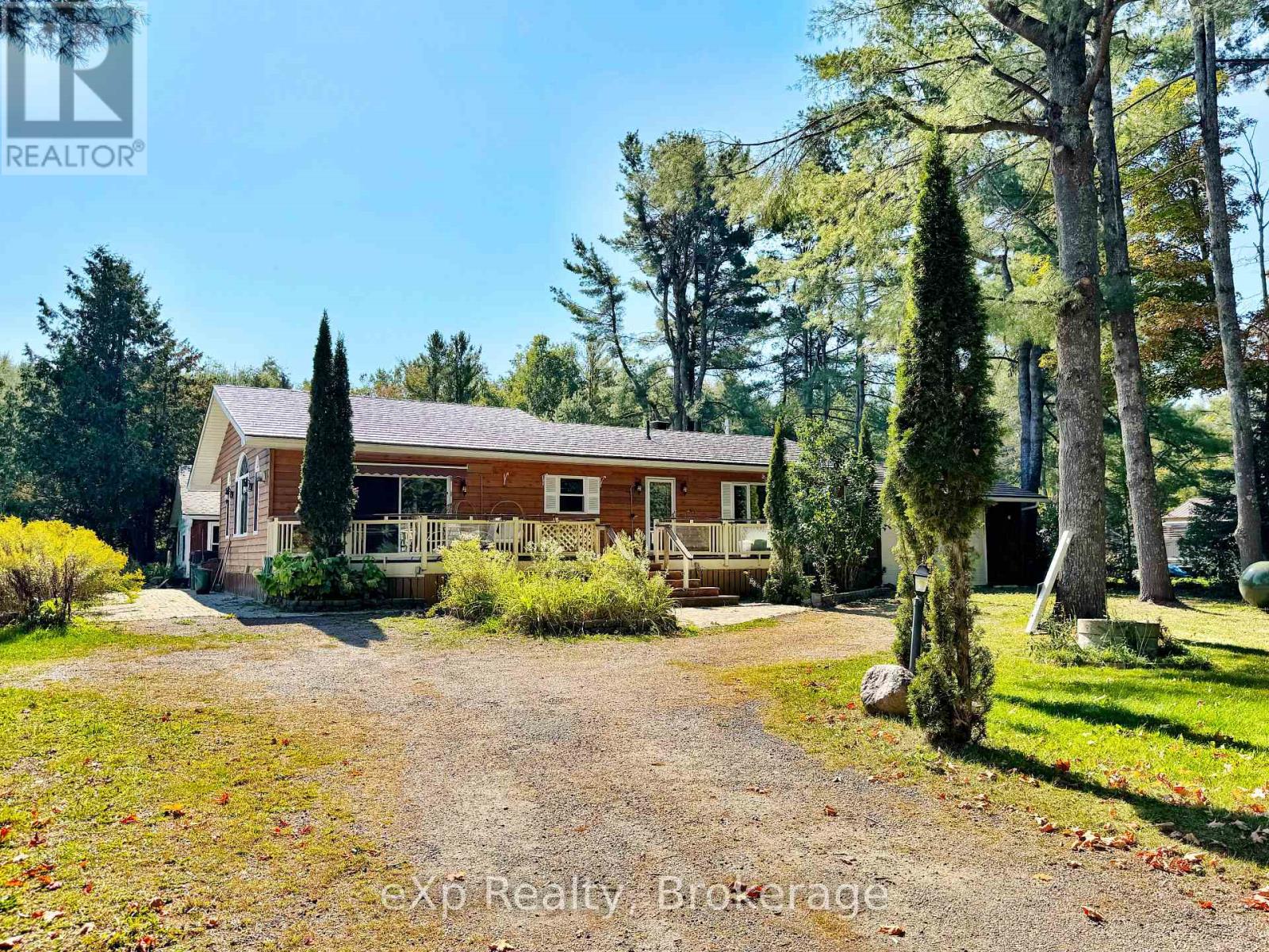 180 Beaumont Dr, Bracebridge, ON P1L 1X2