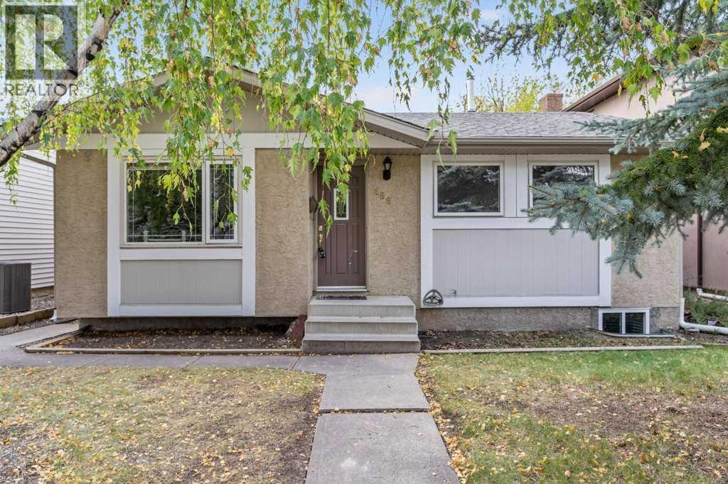 488 Bracewood Cres SW, Calgary, AB T2W 3B8