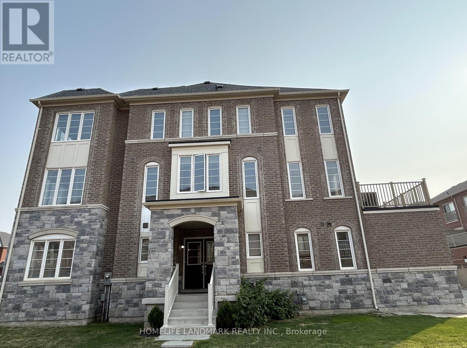 3 Temple Manor Rd, Brampton, ON L6Y 6C5