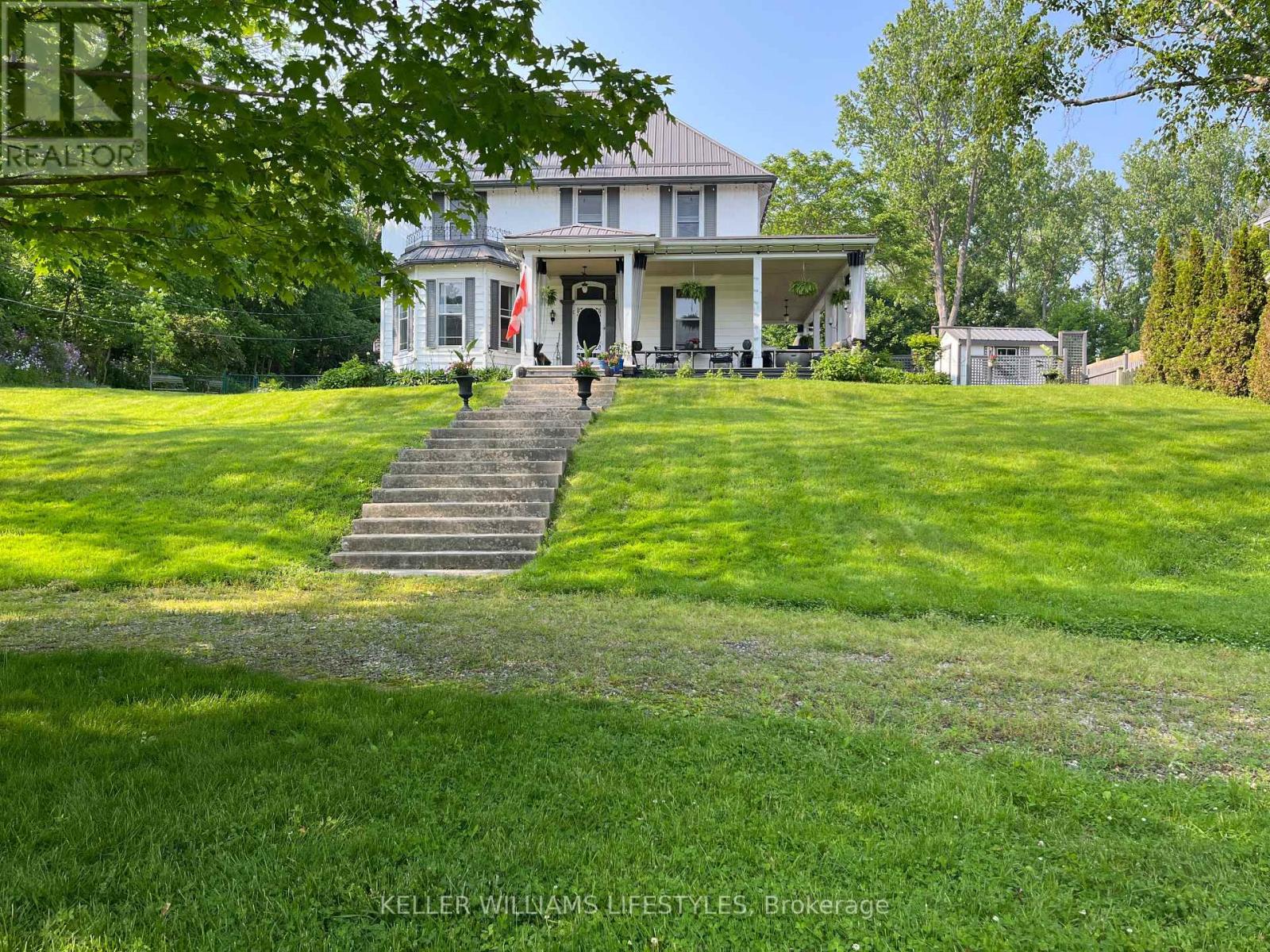 337 George St, Central Elgin, ON N5L 1C5