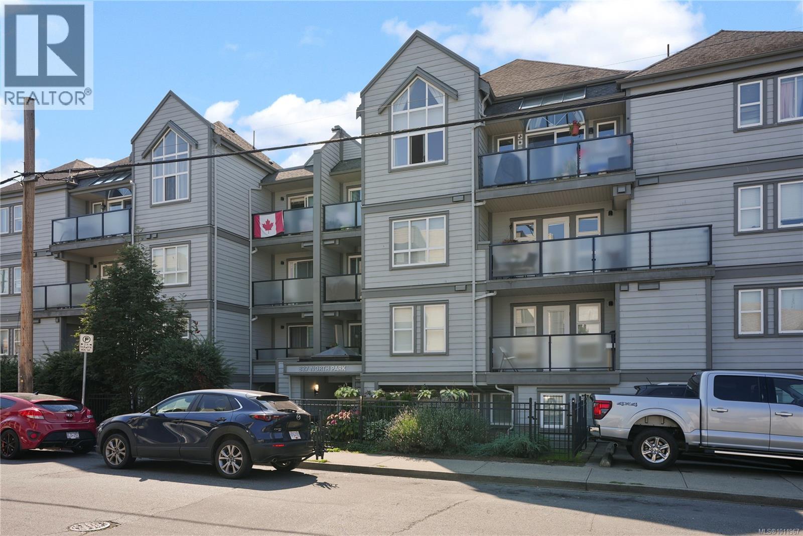 827 N Park St Unit 407 St, Victoria, BC V8W 1S9