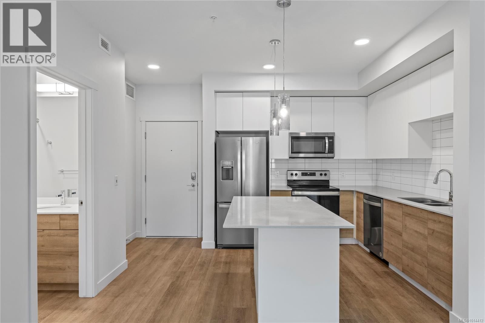 4830 Cedar Ridge Pl Unit 218 Pl, Nanaimo, BC V9T 0M8