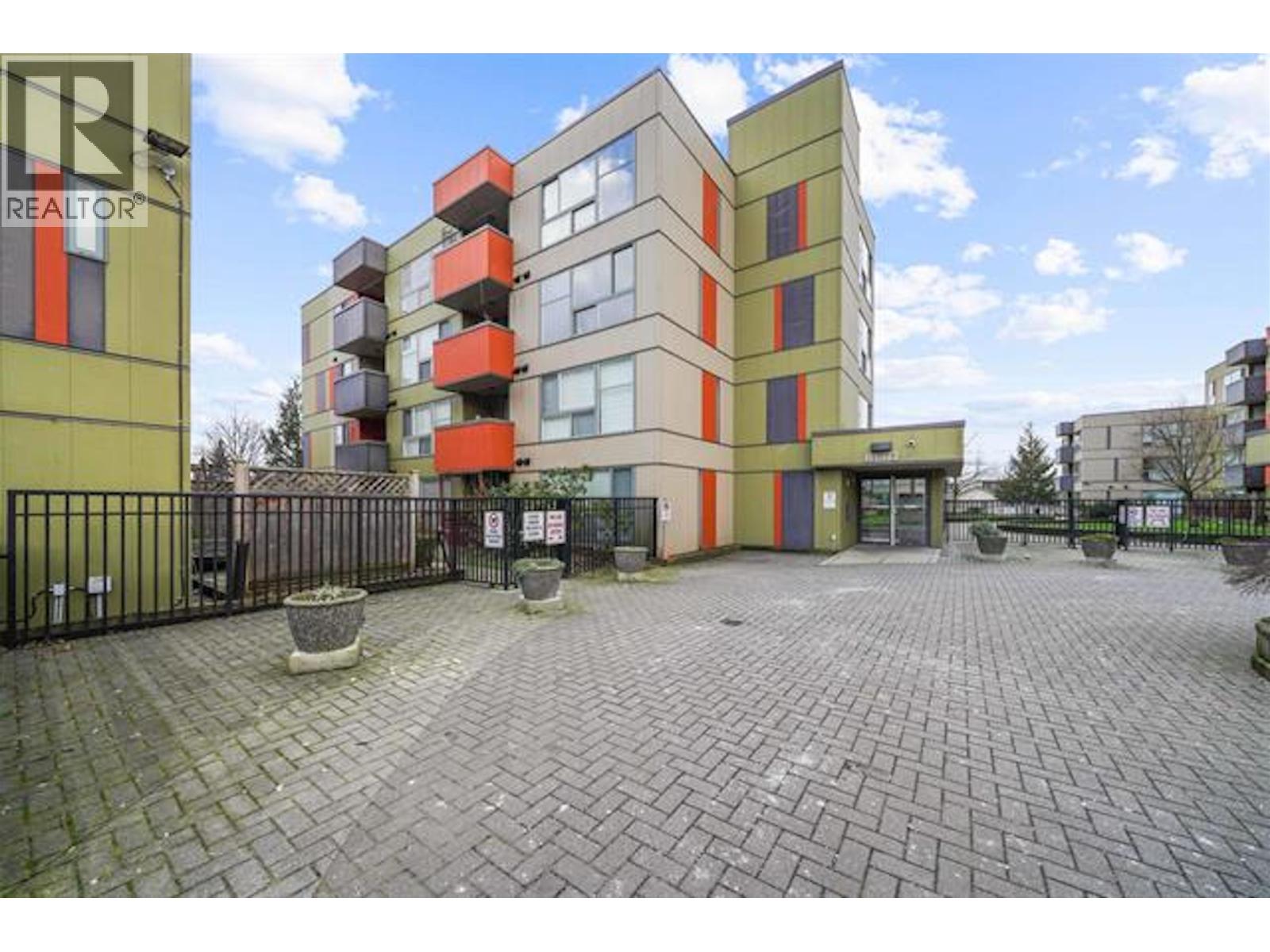 12075 228 Street Unit 204, Maple Ridge, BC V2X 6M2