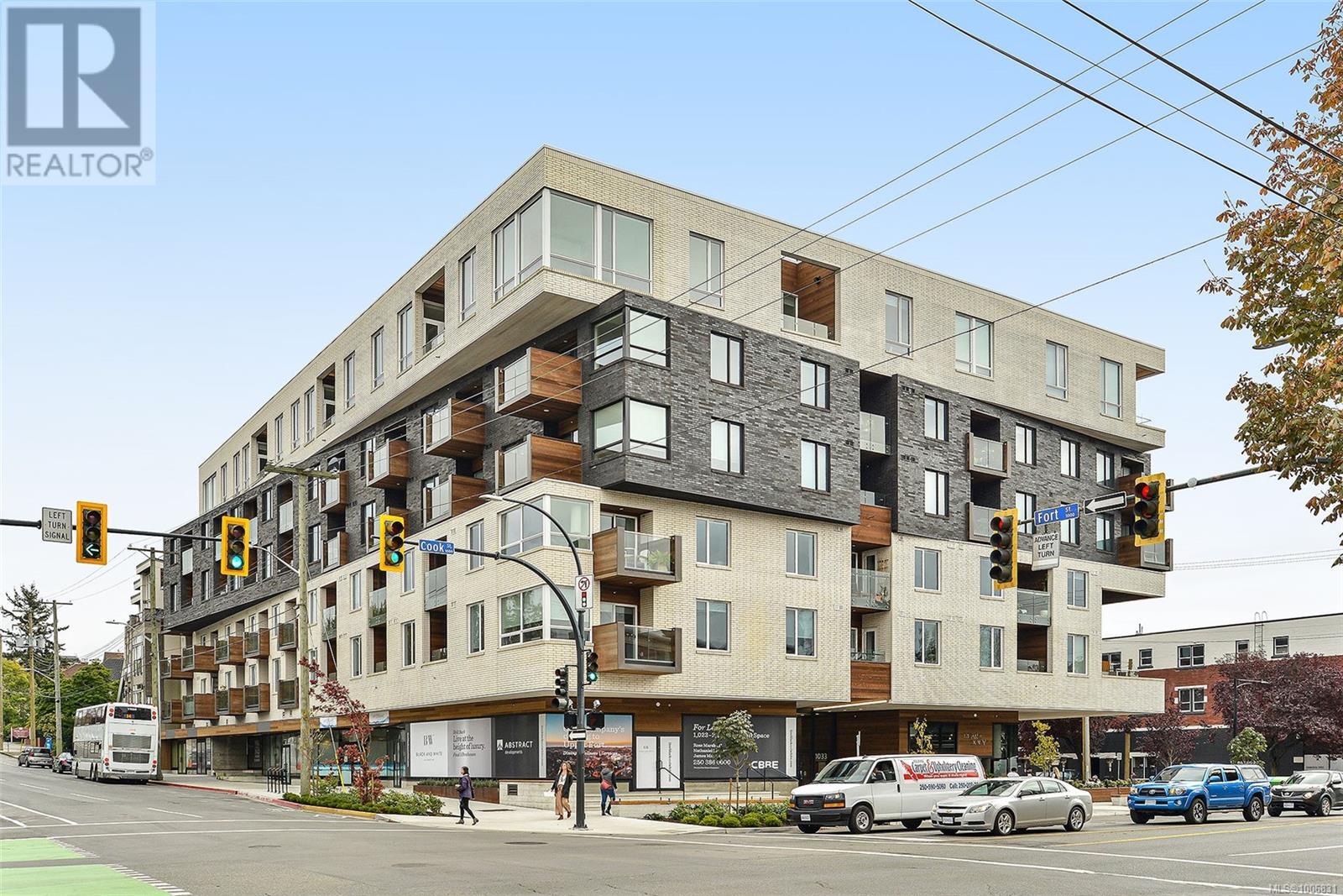 1033 Cook St Unit 211 St, Victoria, BC V8V 0E1