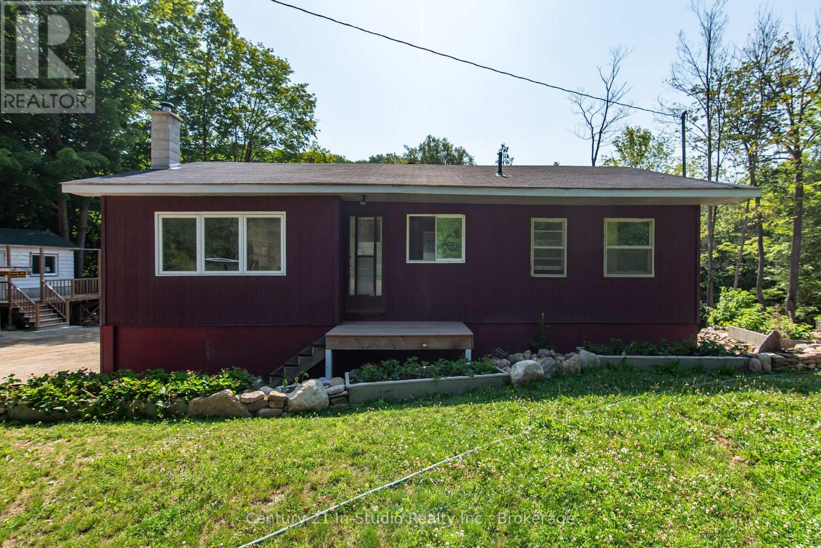 8355 County 9 Rd, Clearview, ON L0M 1G0