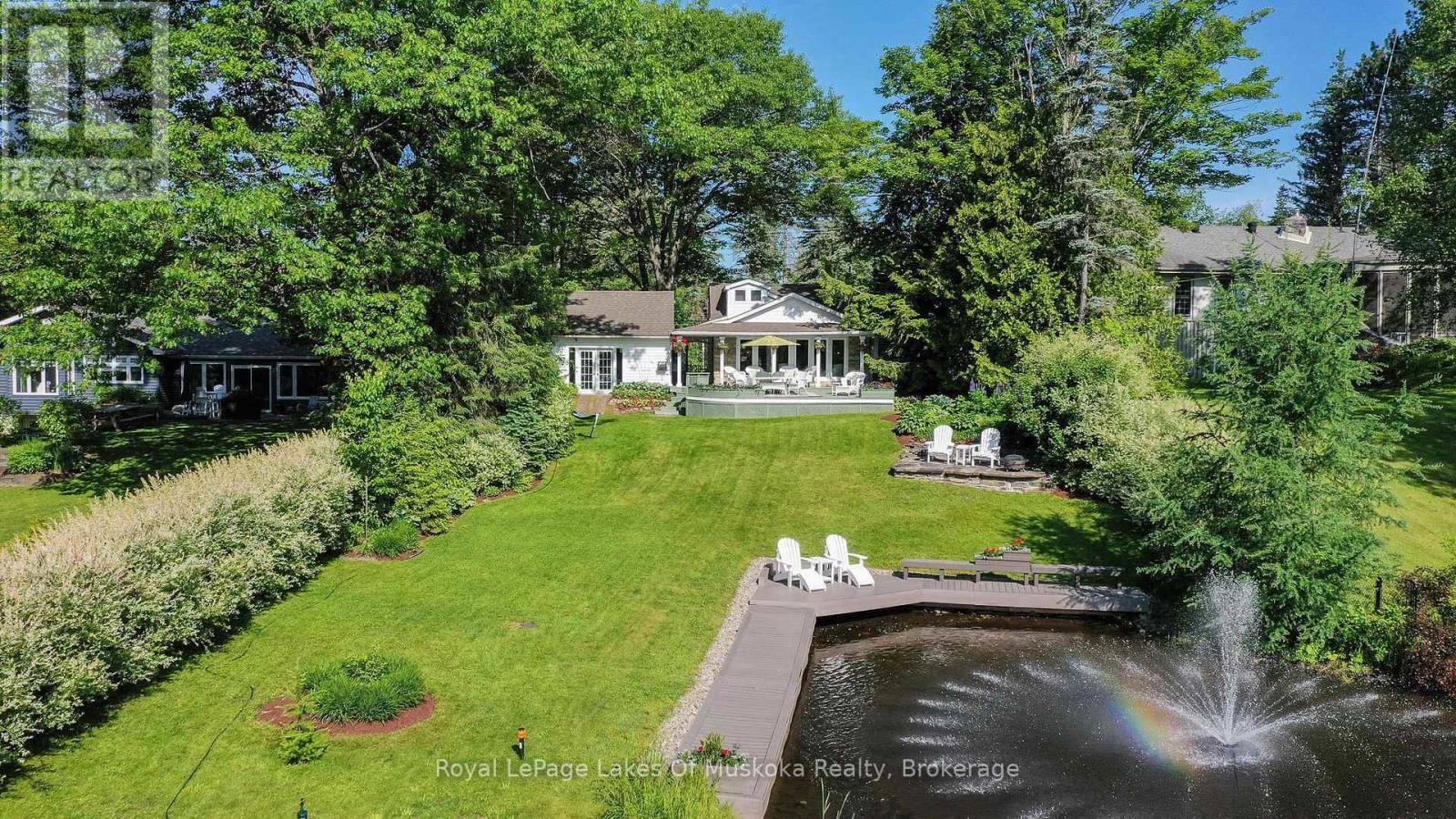 9 Mountview Ave, Huntsville, ON P1H 1G8