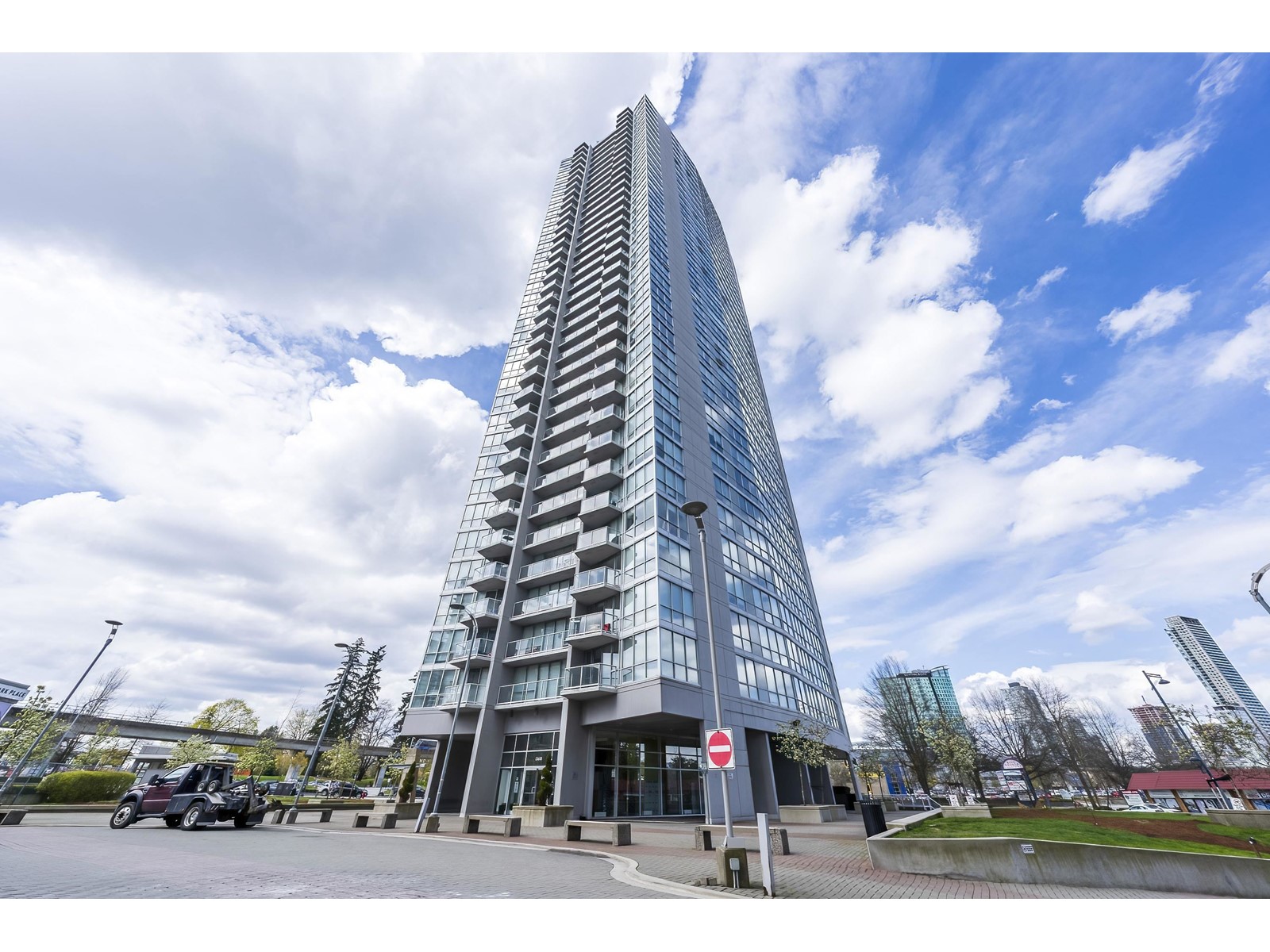 13618 100 Avenue Unit 410, Surrey, BC V3T 0A8