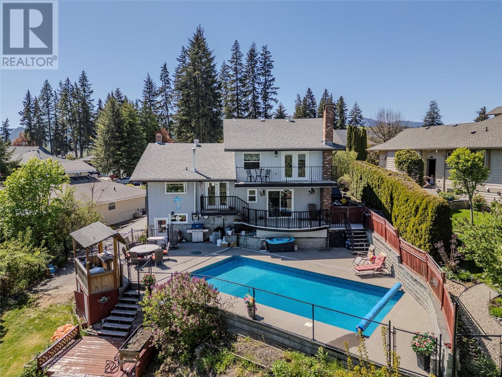 2617 Golf Course Dr, Blind Bay, BC V0E 1H2