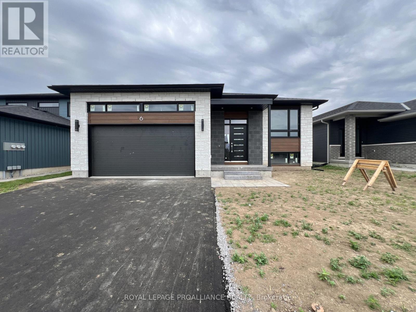 6 Horton Ct, Belleville, ON K8P 0G7