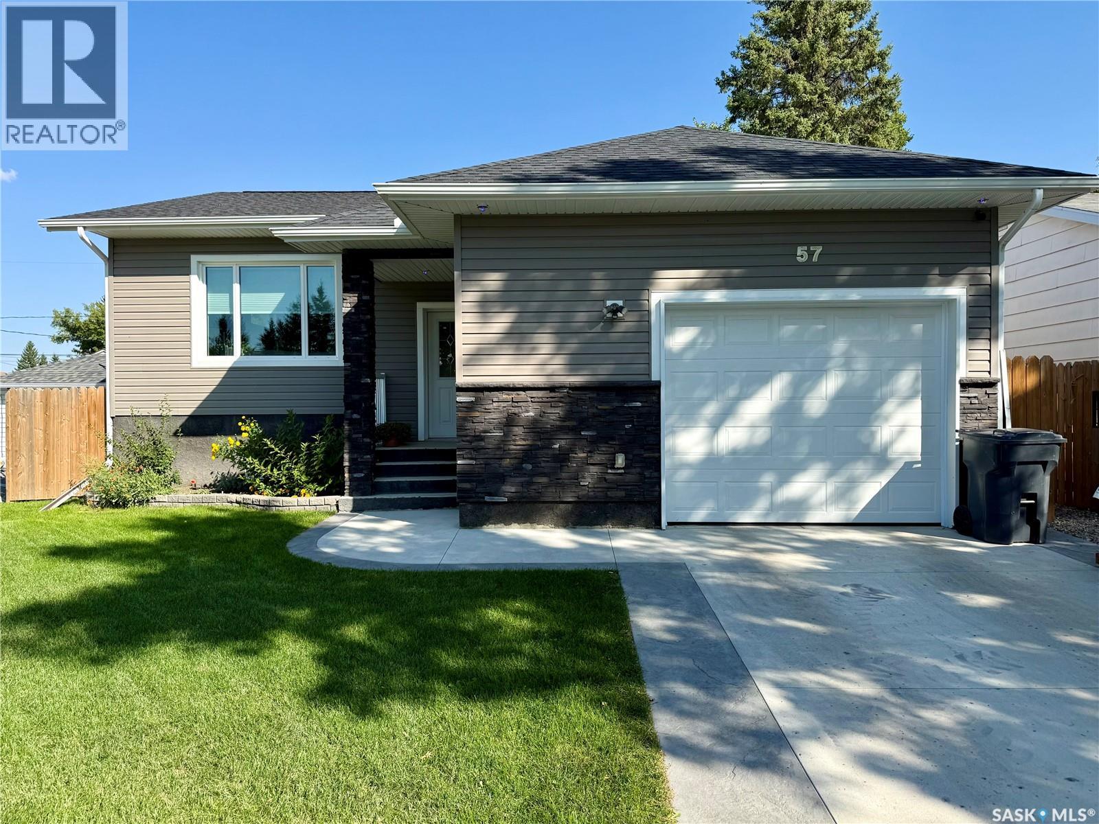57 Macfarline Ave, Yorkton, SK S3N 2C5