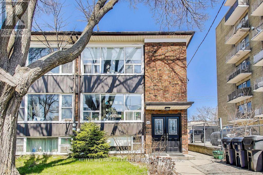 342 Hopewell Ave, Toronto, ON M6E 2S2
