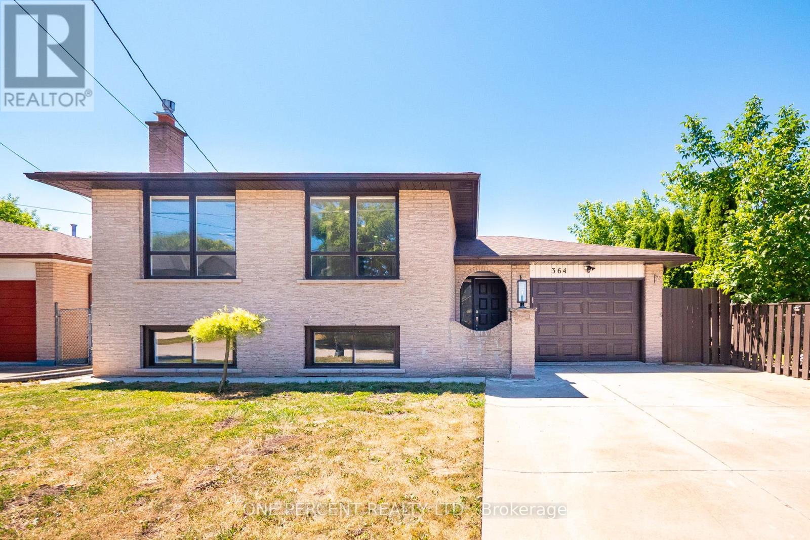 364 Red Oak Ave, Hamilton Stoney Creek, ON L8E 2C3