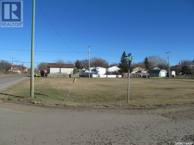 490-498 5th St W, Shaunavon, SK S0N 2M0