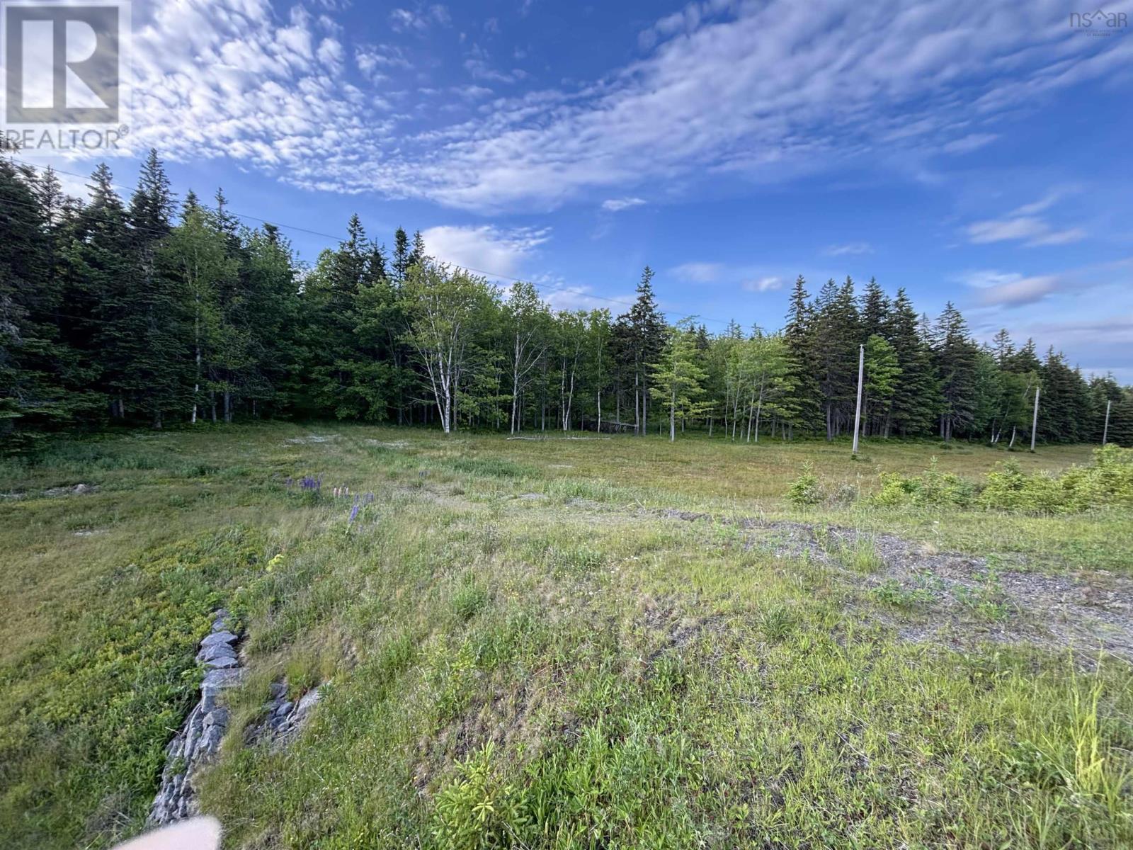 New Dominion Road, Dalem Lake, NS B1Y 2X9