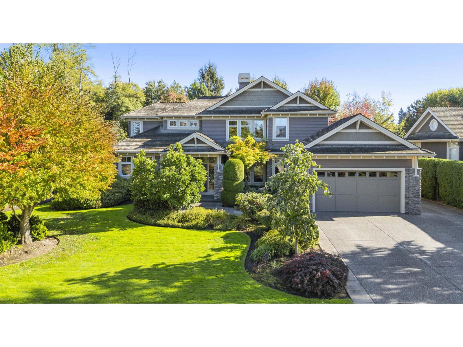 3842 Devonshire Dr, Surrey, BC V3Z 0M2