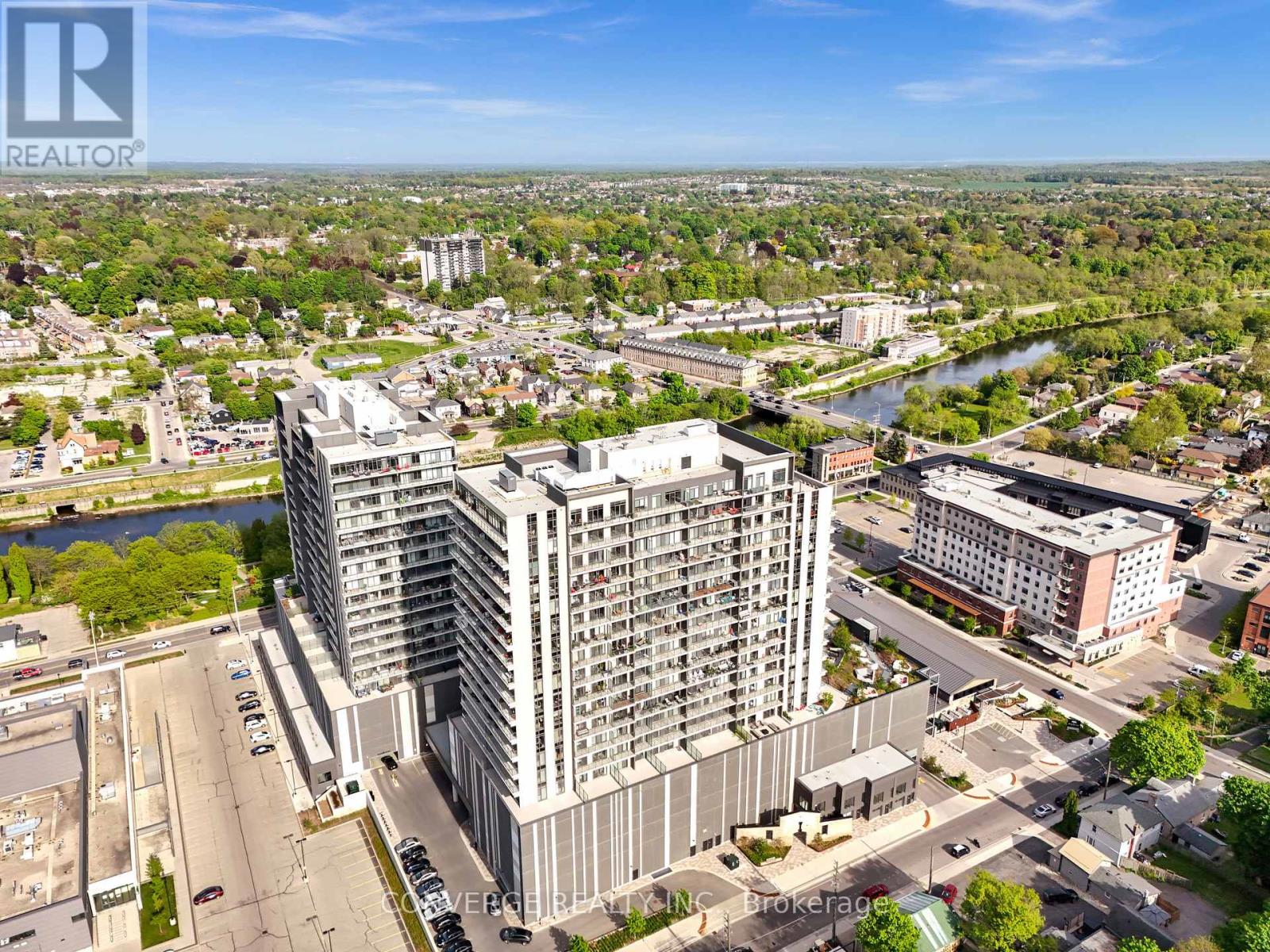 1903 15 Glebe St, Cambridge, ON N1S 0C3