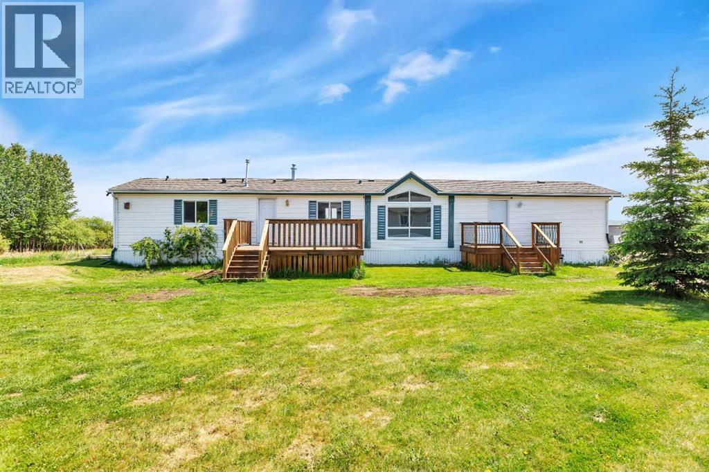 5823 52 Street Unit 108, Eckville, AB T0M 0X0