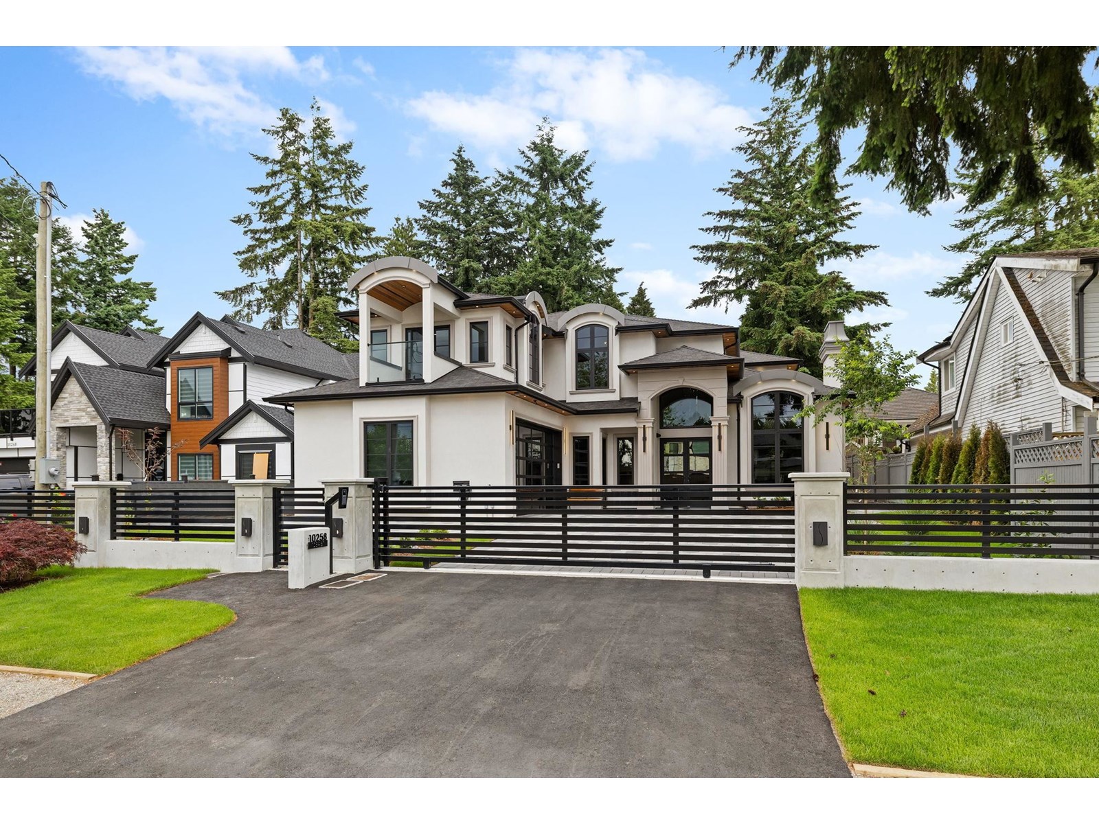 128 Street Unit 10258 #a, Surrey, BC V3T 3E8