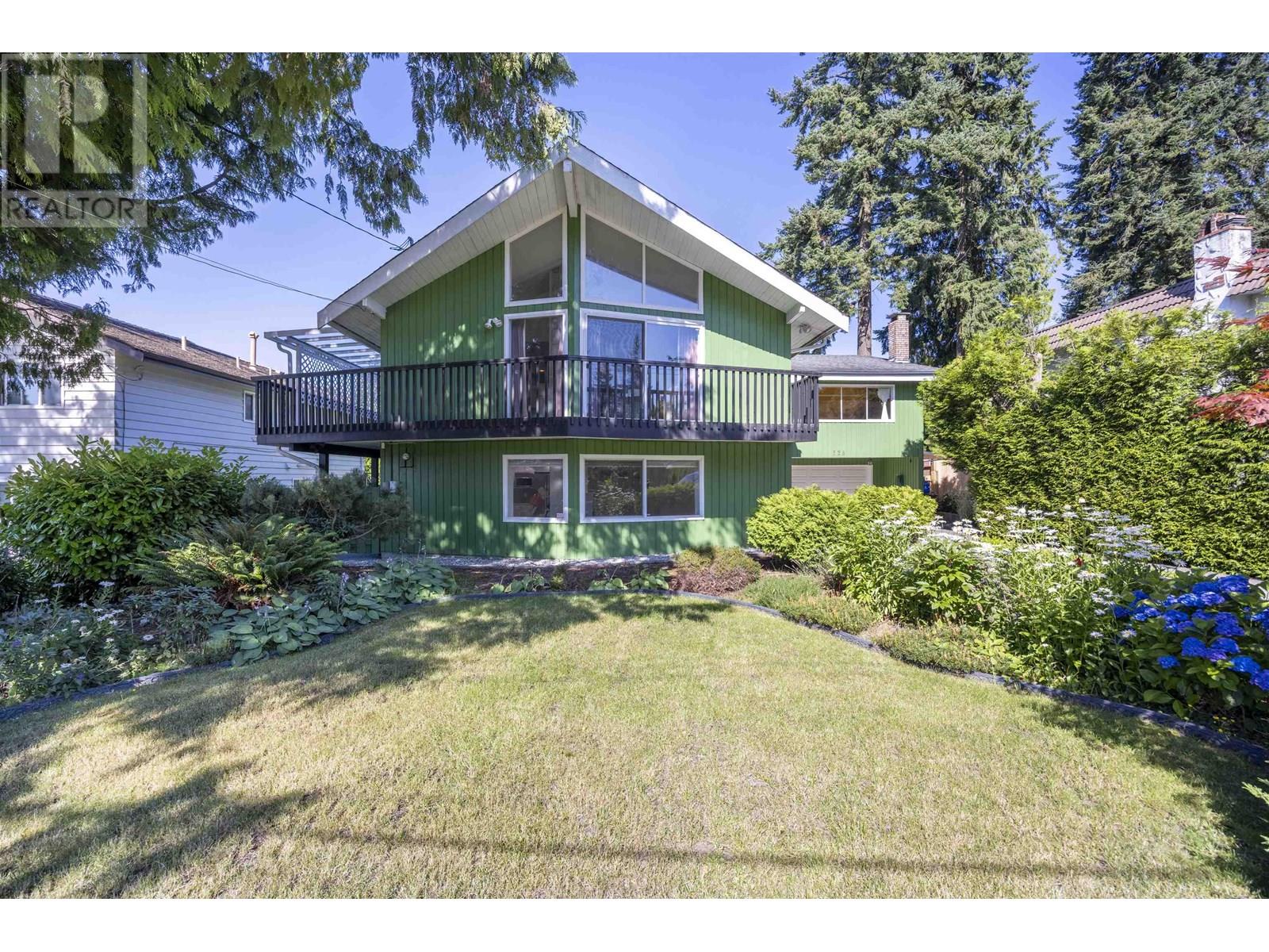 528 Ascot St, Coquitlam, BC V3J 6H6