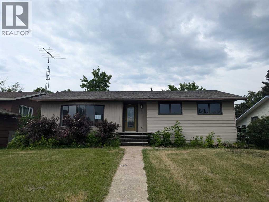 3 Meadowlark Dr, Sedgewick, AB T0B 4C0