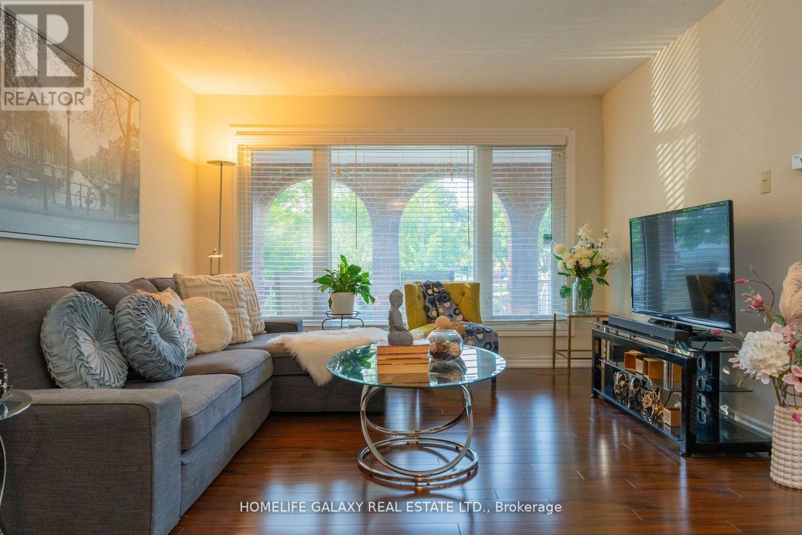 1471 Fieldlight Blvd, Pickering, ON L1V 2S3