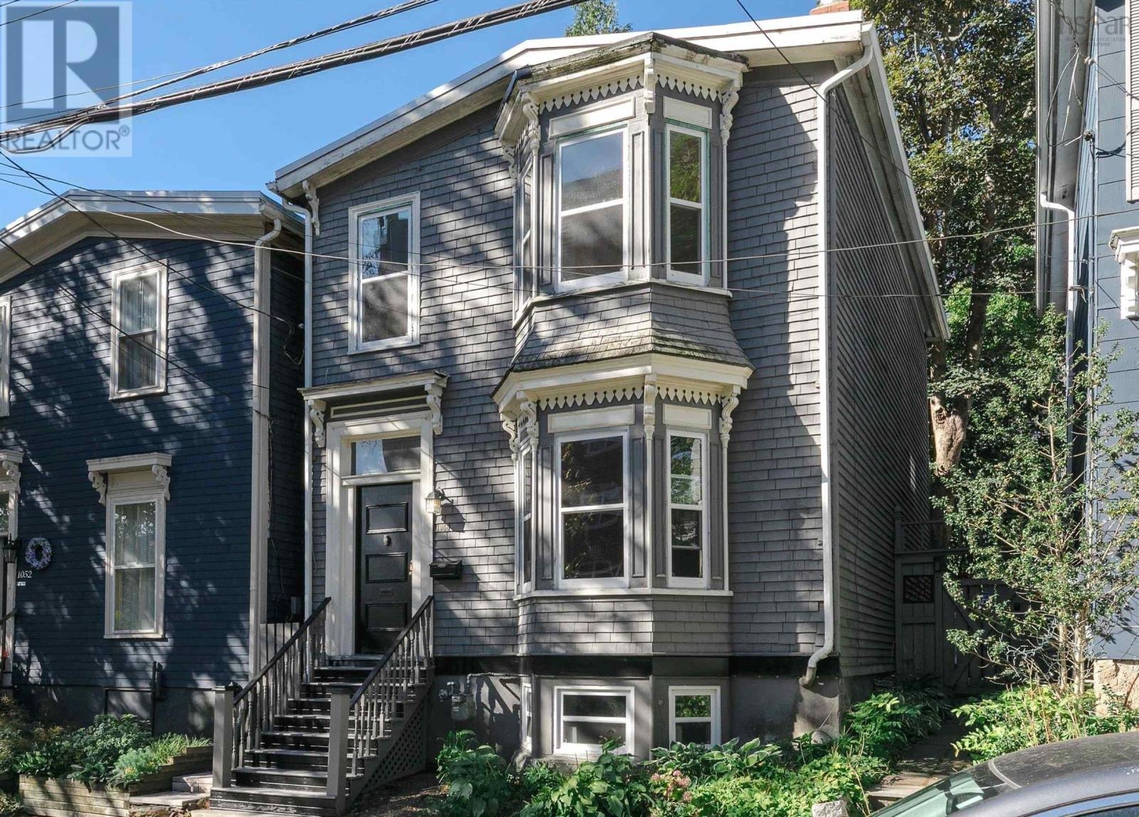 1056 Lucknow St, Halifax, NS B3H 2T5