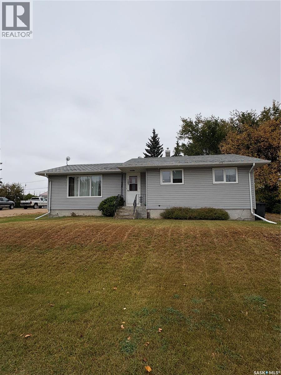 107 6th Avenue East, Nokomis, SK S0G 3R0