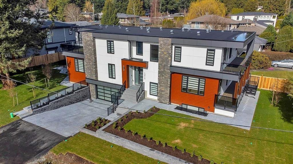 13915 Blackburn Ave, White Rock, BC V4B 3H9