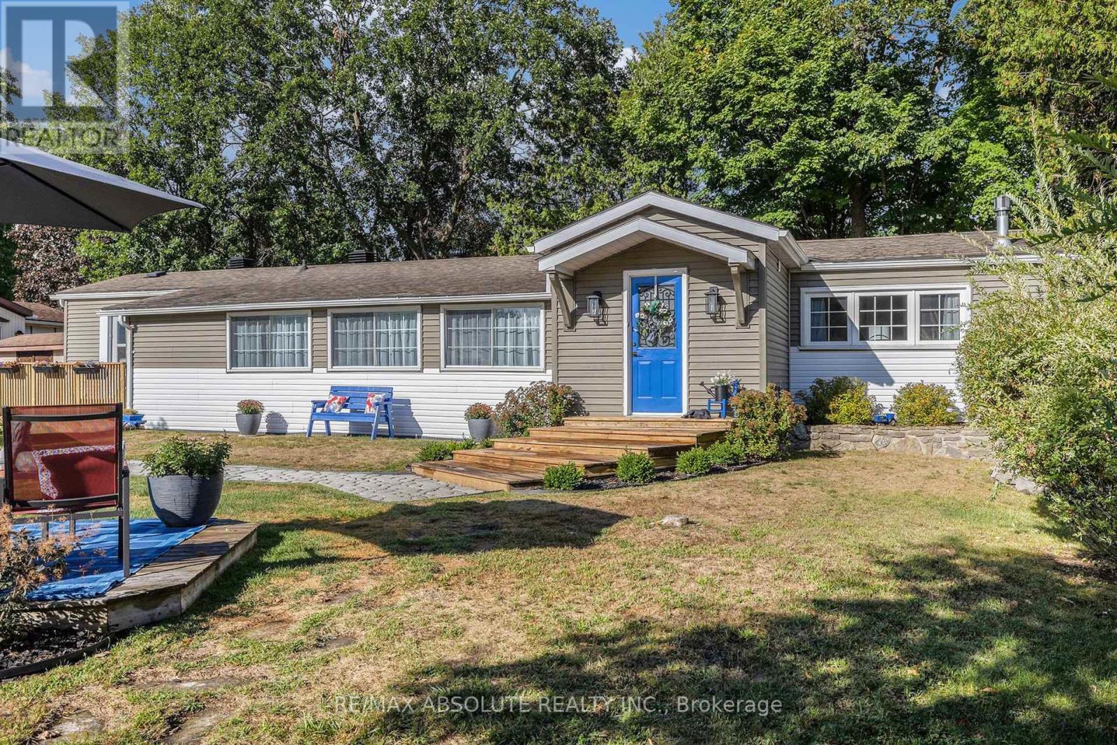 110 Sunset Dr, Carleton Place, ON K7C 4R5