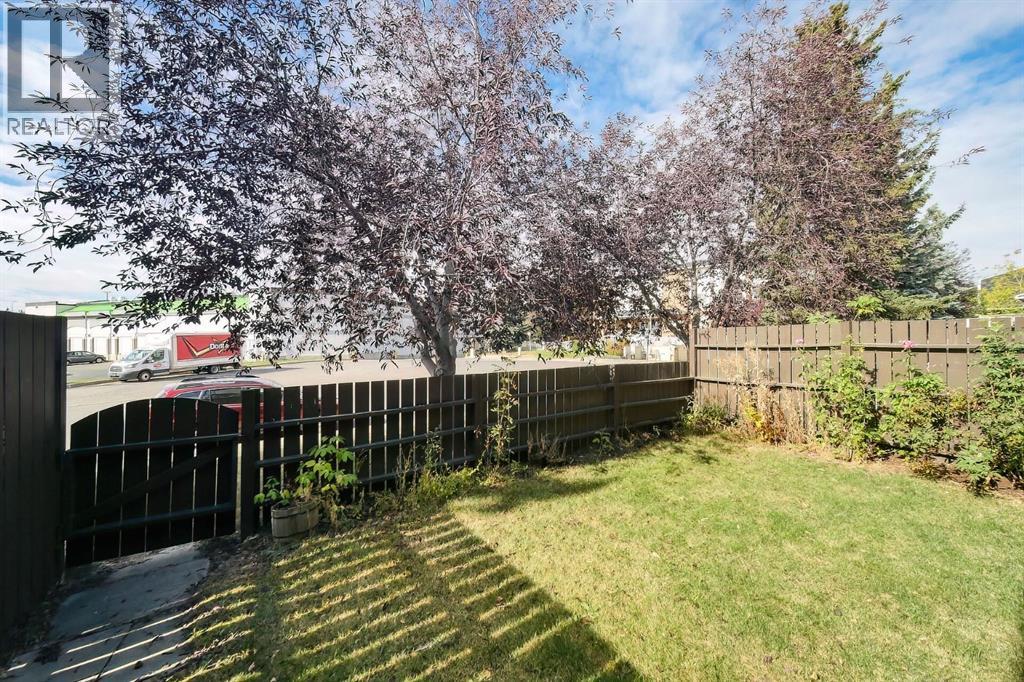 175 Manora Place Ne Unit 7, Calgary, AB T2A 5P7