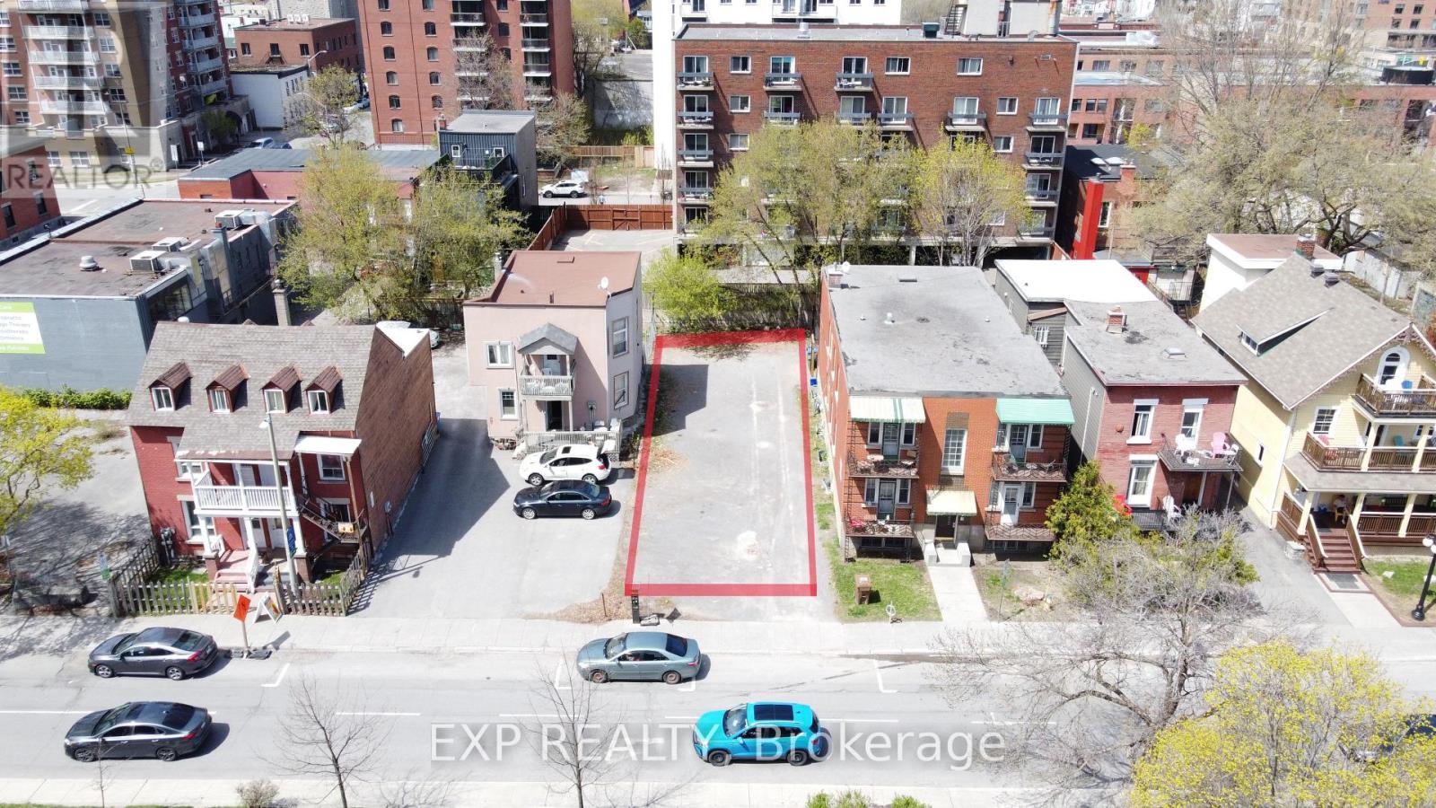 185 York St, Ottawa, ON K1N 5T7