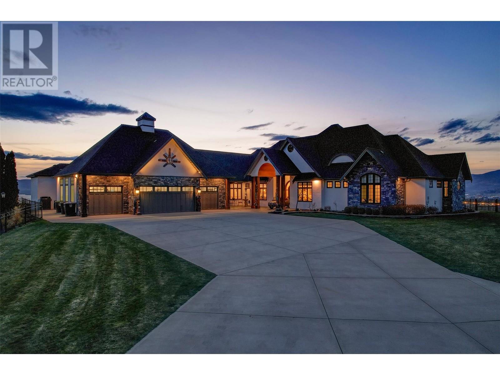 3960 Todd Rd, Kelowna, BC V1W 4B3