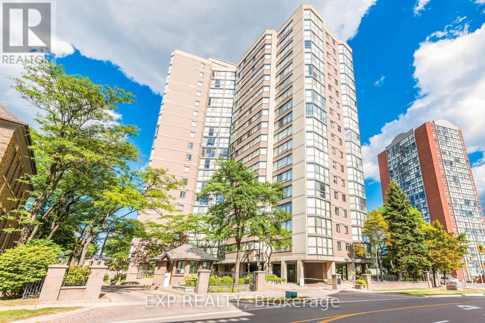 4235 Sherwoodtowne Blvd, Mississauga, ON L4Z 1W3