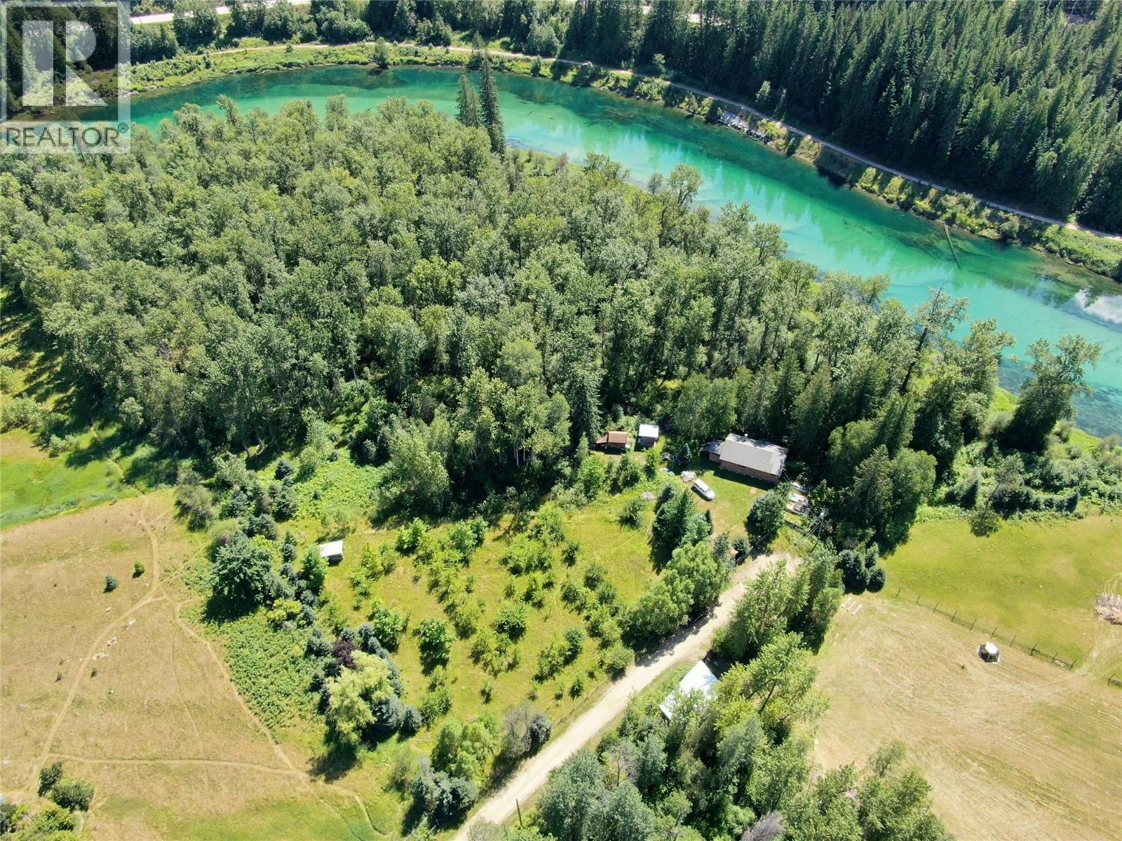 6268 Picard Rd, Appledale, BC V0G 2J0